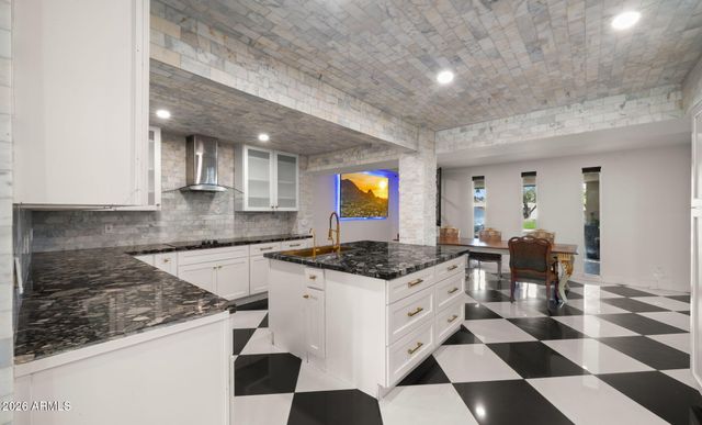 7240 N VIA DE LA MONTANA --, Scottsdale, AZ 85258