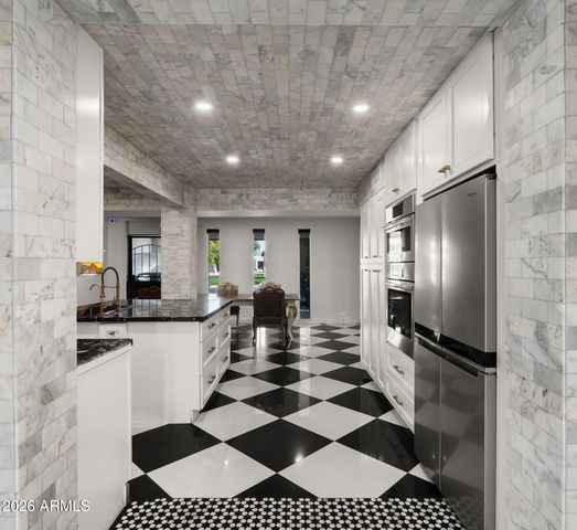 7240 N VIA DE LA MONTANA --, Scottsdale, AZ 85258