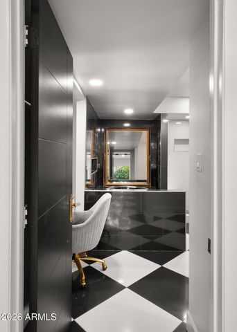 7240 N VIA DE LA MONTANA --, Scottsdale, AZ 85258