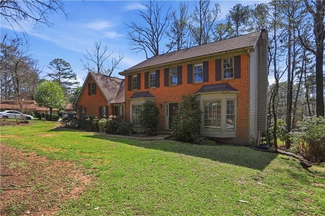 315 Spindletree Trace, Roswell, GA 30076