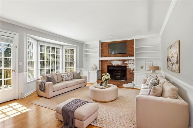 315 Spindletree Trace, Roswell, GA 30076