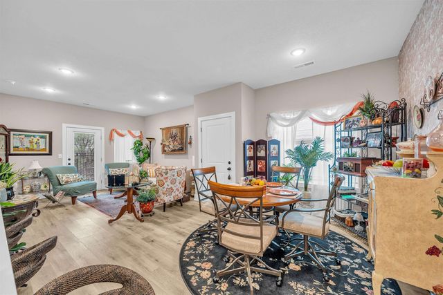 4357 N Sandplum St, Wichita, KS 67205