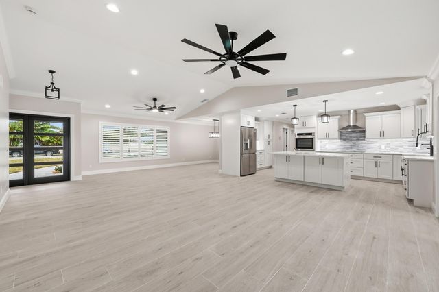 1489 SW Pine Tree Lane, Palm City, FL 34990