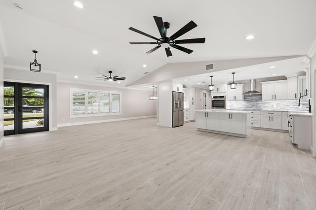 1489 SW Pine Tree Lane, Palm City, FL 34990