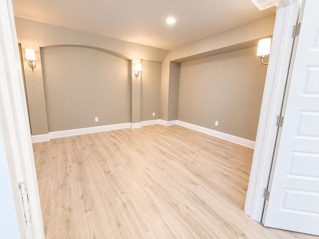 120 Wake Valley Court, Conroe, TX 77304
