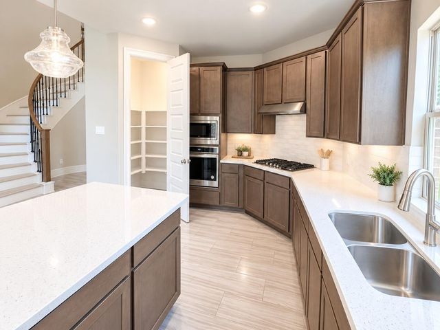 120 Wake Valley Court, Conroe, TX 77304