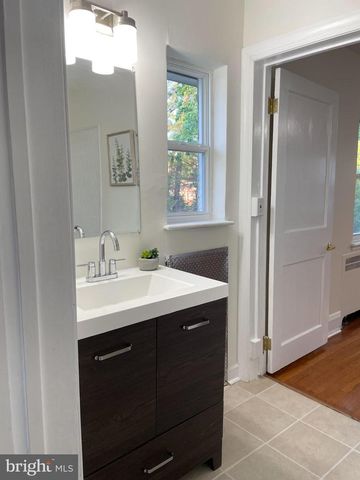 6305 E FORDHAM DR, Baltimore, MD 21215