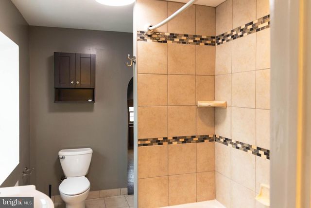 6305 E FORDHAM DR, Baltimore, MD 21215