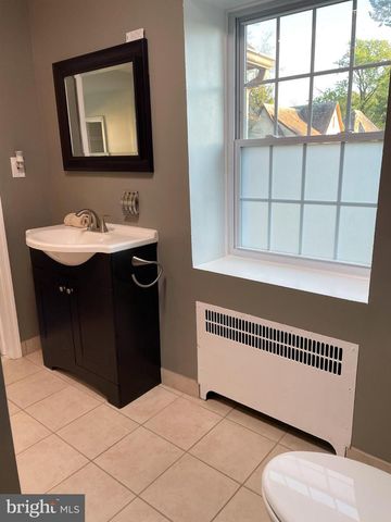 6305 E FORDHAM DR, Baltimore, MD 21215