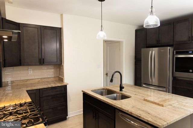 6305 E FORDHAM DR, Baltimore, MD 21215