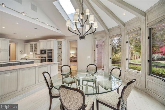 8917 HARVEST SQUARE CT, Potomac, MD 20854