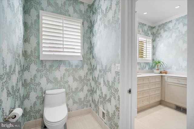 8917 HARVEST SQUARE CT, Potomac, MD 20854