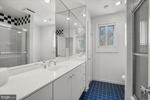 8917 HARVEST SQUARE CT, Potomac, MD 20854