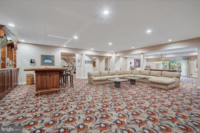 8917 HARVEST SQUARE CT, Potomac, MD 20854