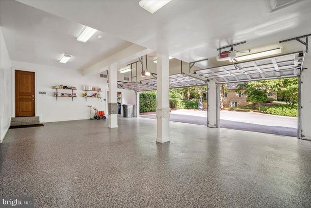 8917 HARVEST SQUARE CT, Potomac, MD 20854