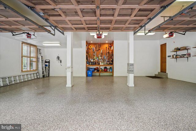 8917 HARVEST SQUARE CT, Potomac, MD 20854