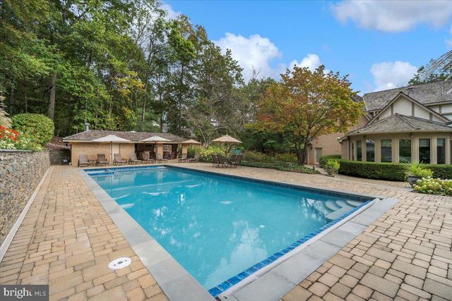 8917 HARVEST SQUARE CT, Potomac, MD 20854