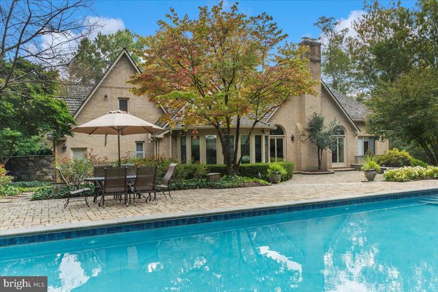 8917 HARVEST SQUARE CT, Potomac, MD 20854