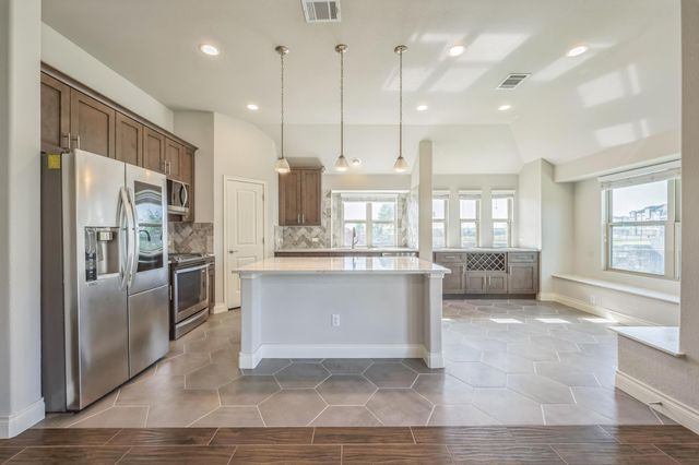 101 Lismore ST, Hutto, TX 78634