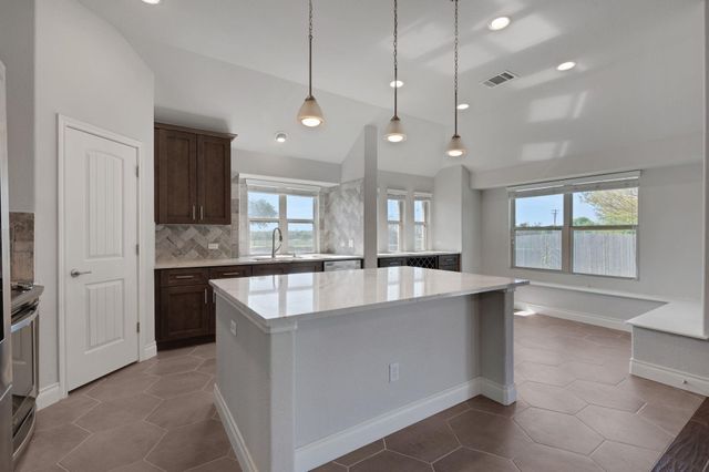 101 Lismore ST, Hutto, TX 78634