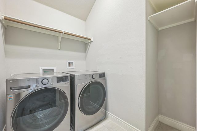 101 Lismore ST, Hutto, TX 78634