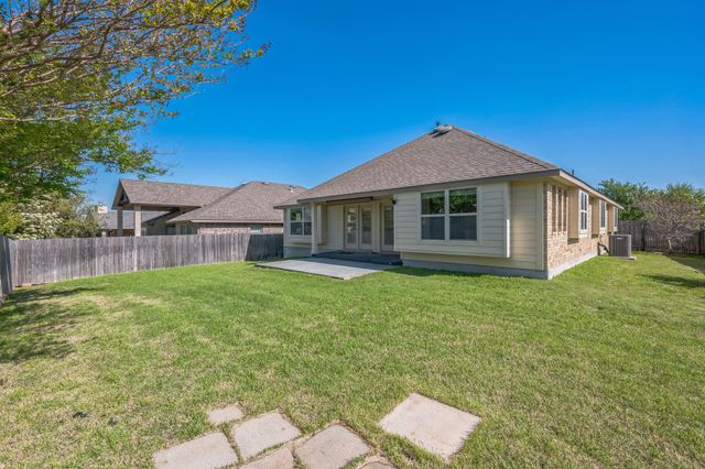 101 Lismore ST, Hutto, TX 78634