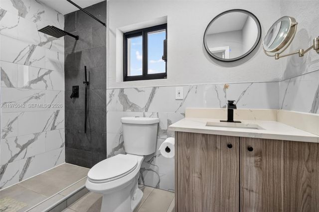 529 NE 109th St, Miami, FL 33161