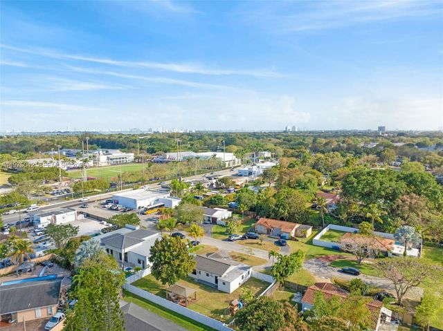 529 NE 109th St, Miami, FL 33161