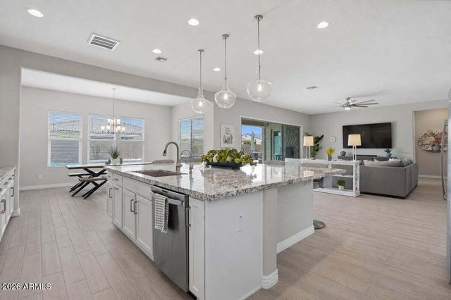 2573 E Mayberry Avenue, Gilbert, AZ 85297
