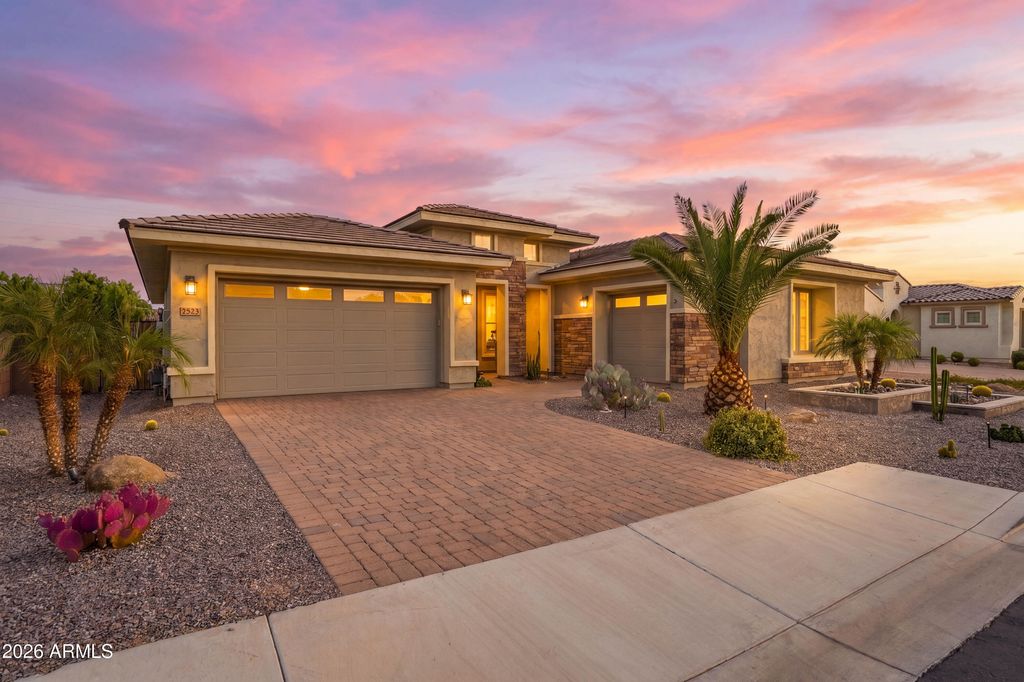 2573 E Mayberry Avenue, Gilbert, AZ 85297