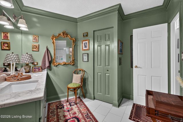 5100 US-42 441, Louisville, KY 40241