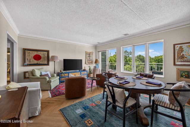 5100 US-42 441, Louisville, KY 40241