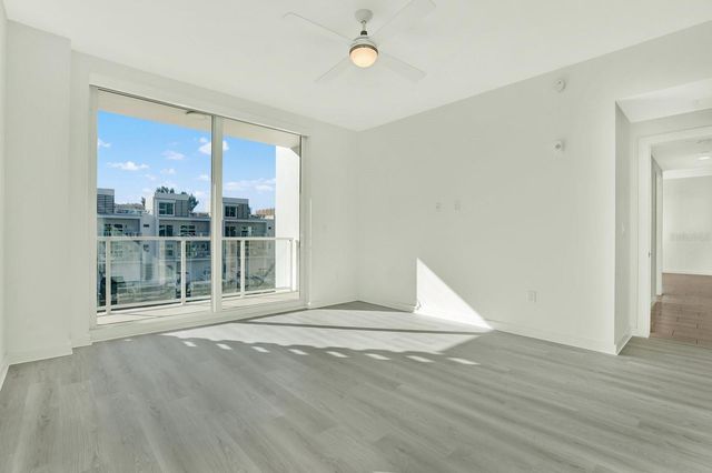 920 N OSCEOLA AVENUE 301, Clearwater, FL 33755