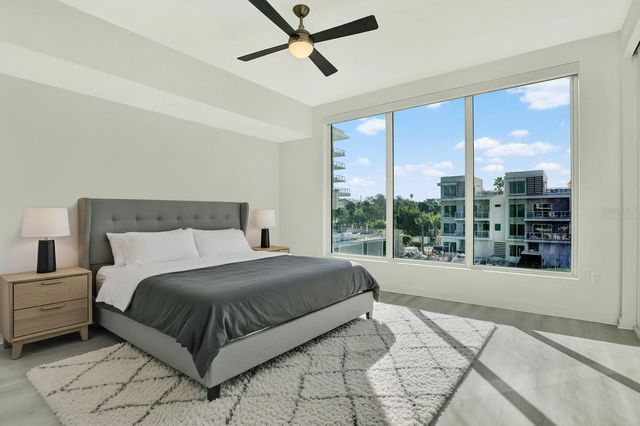 920 N OSCEOLA AVENUE 301, Clearwater, FL 33755