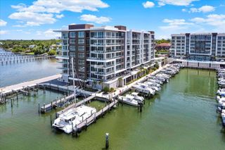 920 N OSCEOLA AVENUE 301, Clearwater, FL 33755