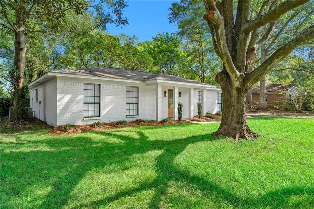 6750 Somerset Drive N, Mobile, AL 36619 — photo 2