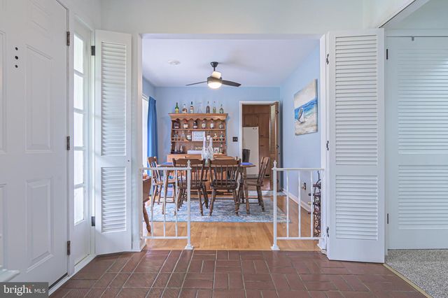 135 S SPRING RD, Vineland, NJ 08361