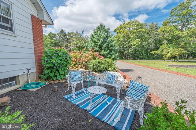 135 S SPRING RD, Vineland, NJ 08361