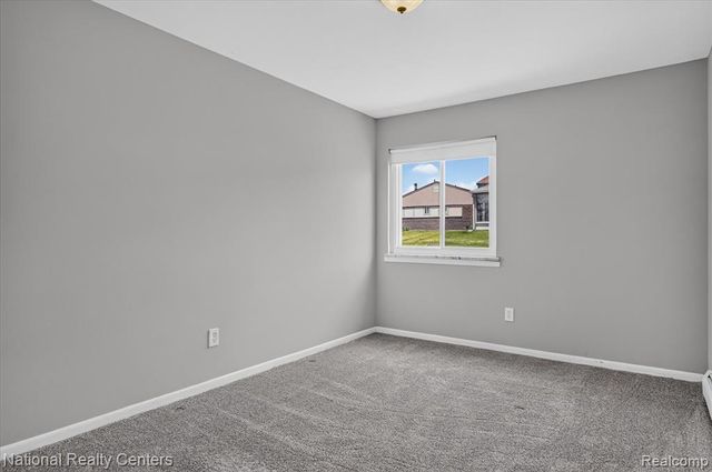 25245 Franklin Terrace 3, South Lyon, MI 48178