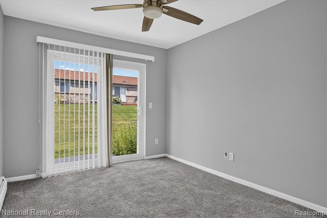 25245 Franklin Terrace 3, South Lyon, MI 48178