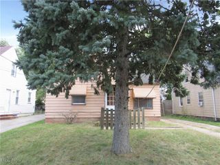 5247 Henry Street, Maple Heights, OH 44137