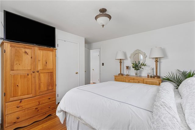 141 Redwood Road, Portsmouth, RI 02871
