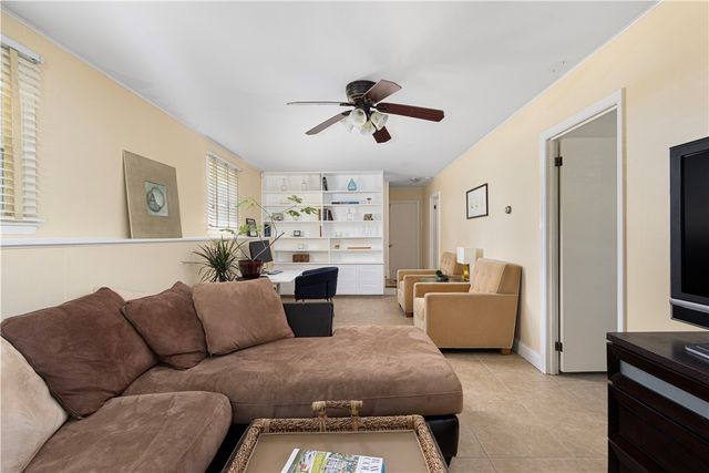 141 Redwood Road, Portsmouth, RI 02871