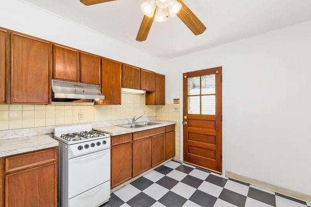 672 E Mithoff Street, Columbus, OH 43206