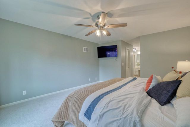 2324 Cumberland COURT, Mequon, WI 53092