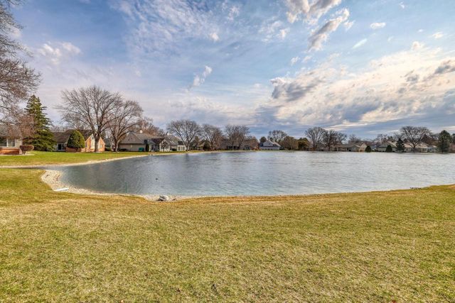 2324 Cumberland COURT, Mequon, WI 53092