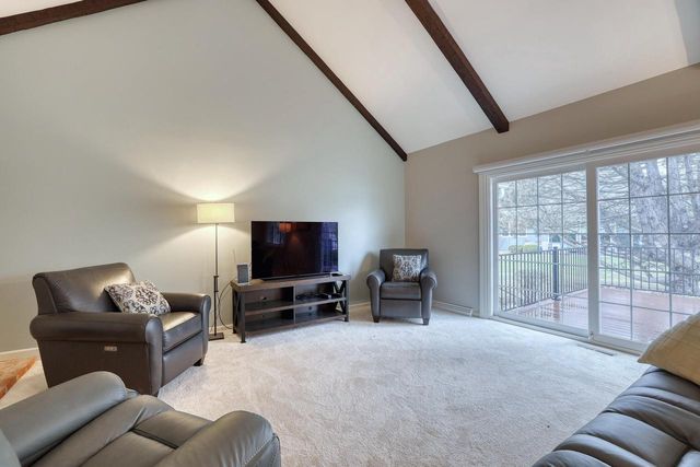2324 Cumberland COURT, Mequon, WI 53092