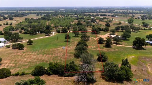 000 Cattlemens Row, Lockhart, TX 78644