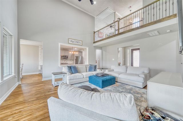 13510 Fallbrook Circle, Mont Belvieu, TX 77535