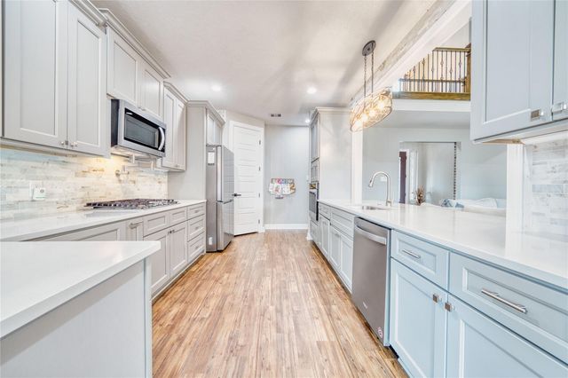 13510 Fallbrook Circle, Mont Belvieu, TX 77535